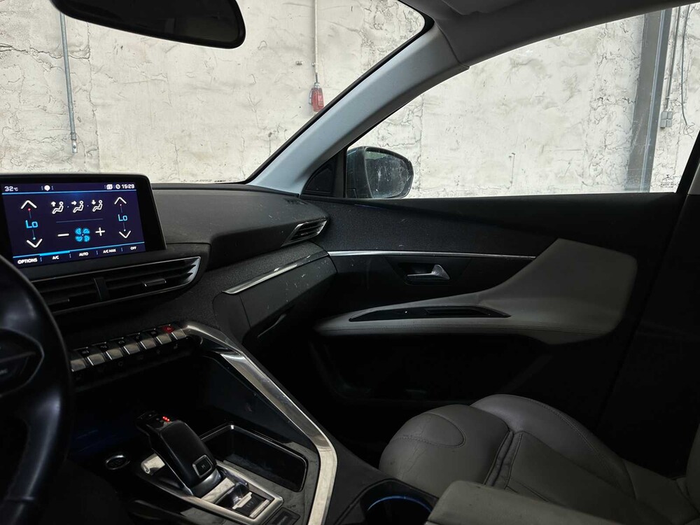Peugeot 5008 1.6 PureT. BL. Prem. 181PS 2019, XH-072-L