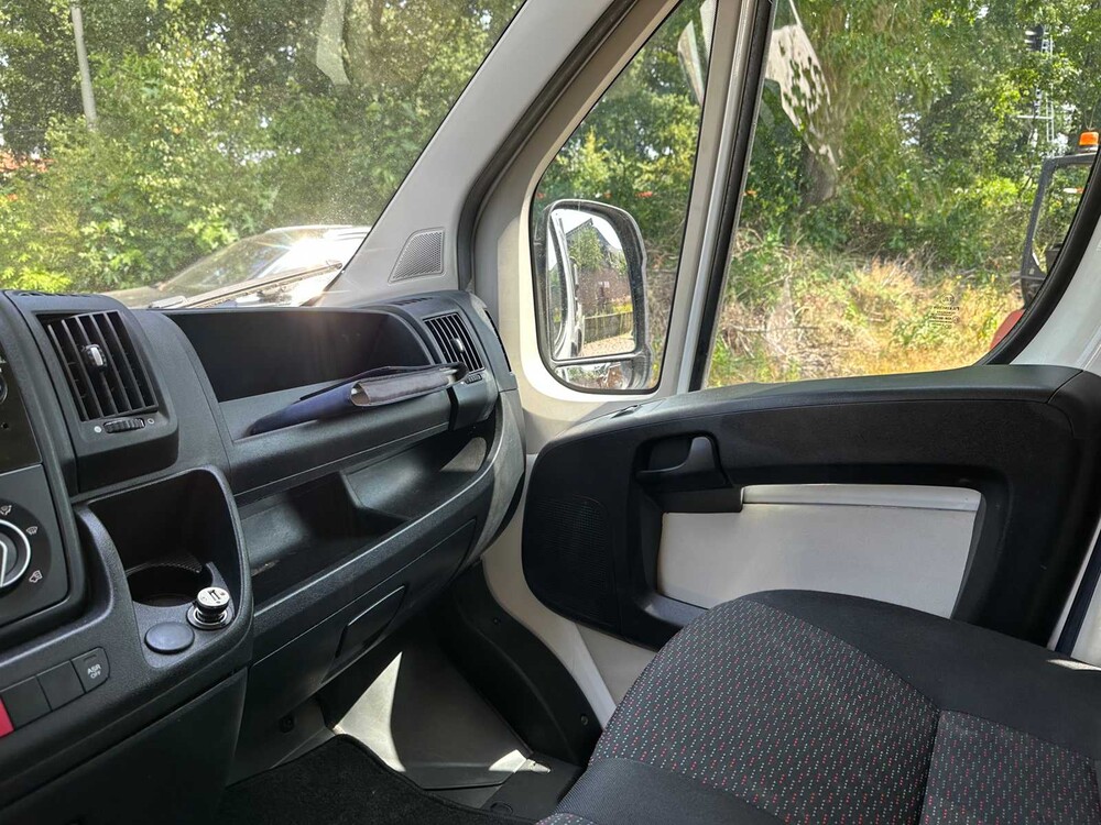 Peugeot Boxer 335 2.2 HDI L3 XR DC 131PS 2016, VX-519-P