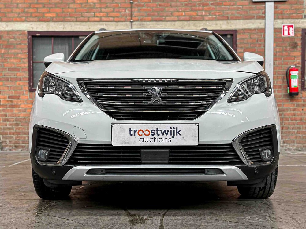 Peugeot 5008 1.2 PureTech Allure 131PS 2018 7-Sitzer, TX-880-H