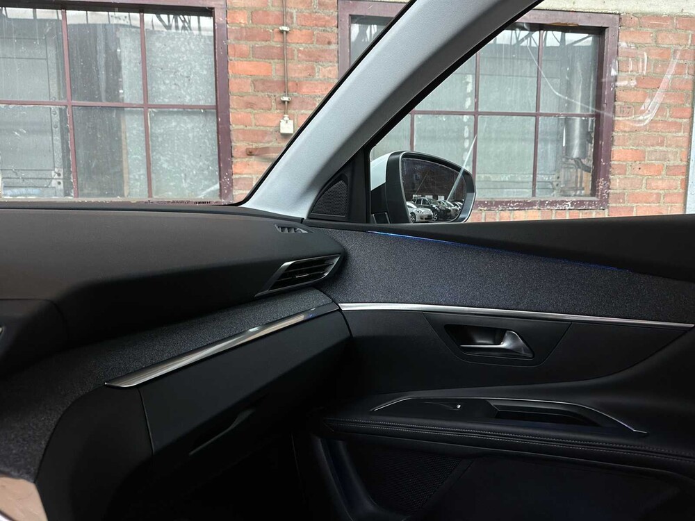 Peugeot 5008 1.2 PureTech Allure 131PS 2018 7-Sitzer, TX-880-H