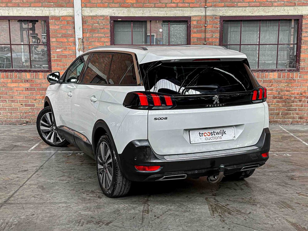 Peugeot 5008 1.2 PureTech Allure 131PS 2018 7-Sitzer, TX-880-H