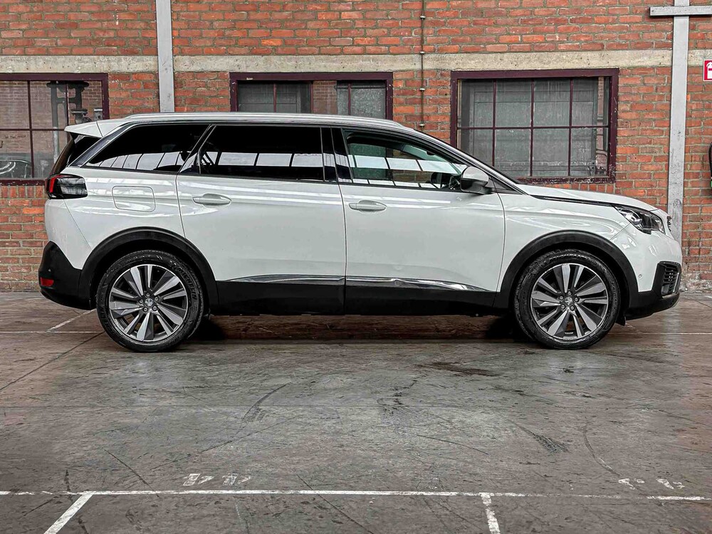 Peugeot 5008 1.2 PureTech Allure 131PS 2018 7-Sitzer, TX-880-H