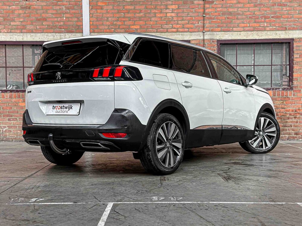 Peugeot 5008 1.2 PureTech Allure 131PS 2018 7-Sitzer, TX-880-H