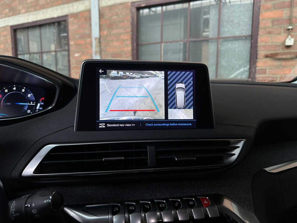 Peugeot 5008 1.2 PureTech Allure 131PS 2018 7-Sitzer, TX-880-H