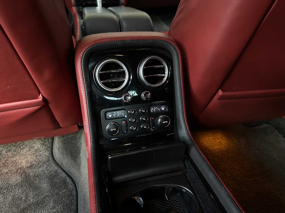 Bentley Continental Flying Spur 6.0 W12 525pk 2006 Youngtimer