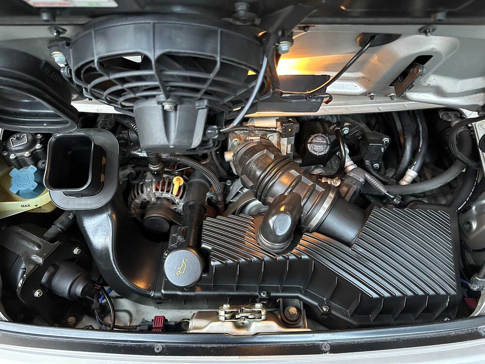 Porsche 911 Targa 996 3.6 (MANUAL) 320pk 2003 Youngtimer 