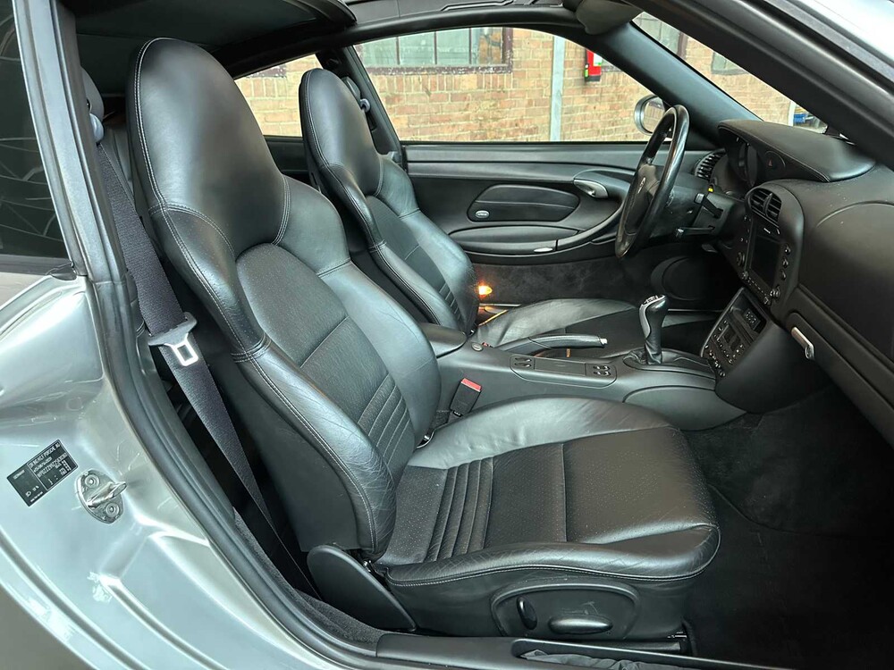 Porsche 911 Targa 996 3.6 (MANUAL) 320pk 2003 Youngtimer 