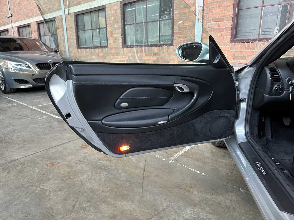 Porsche 911 Targa 996 3.6 (MANUAL) 320pk 2003 Youngtimer 