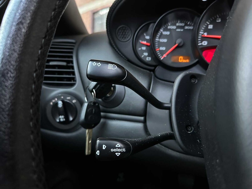 Porsche 911 Targa 996 3.6 (MANUAL) 320pk 2003 Youngtimer 