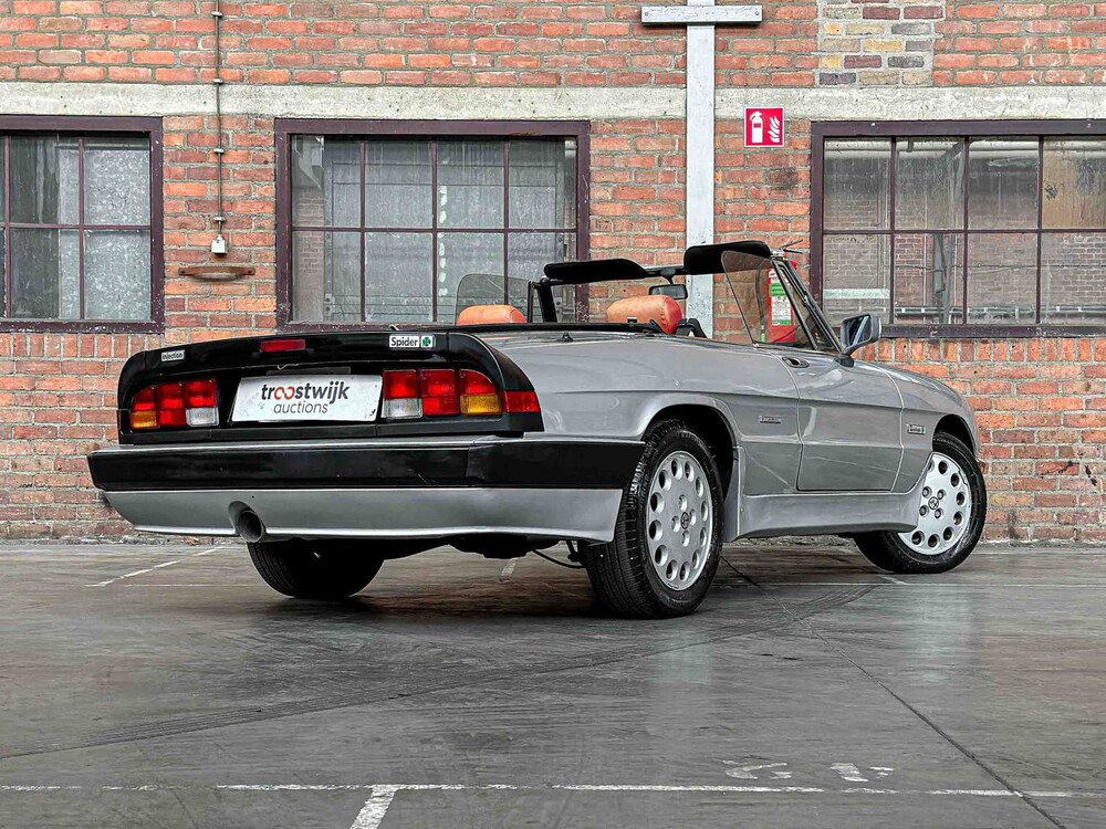 Alfa Romeo Spider 2.0 1987