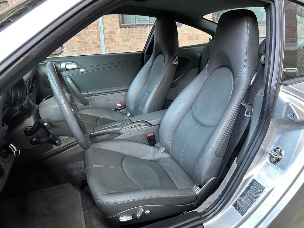 Porsche 911 Carrera Coupe 3.6 997 325pk 2004 Youngtimer