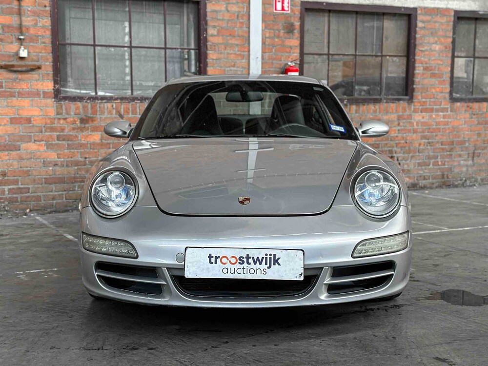 Porsche 911 Carrera Coupe 3.6 997 325pk 2004 Youngtimer
