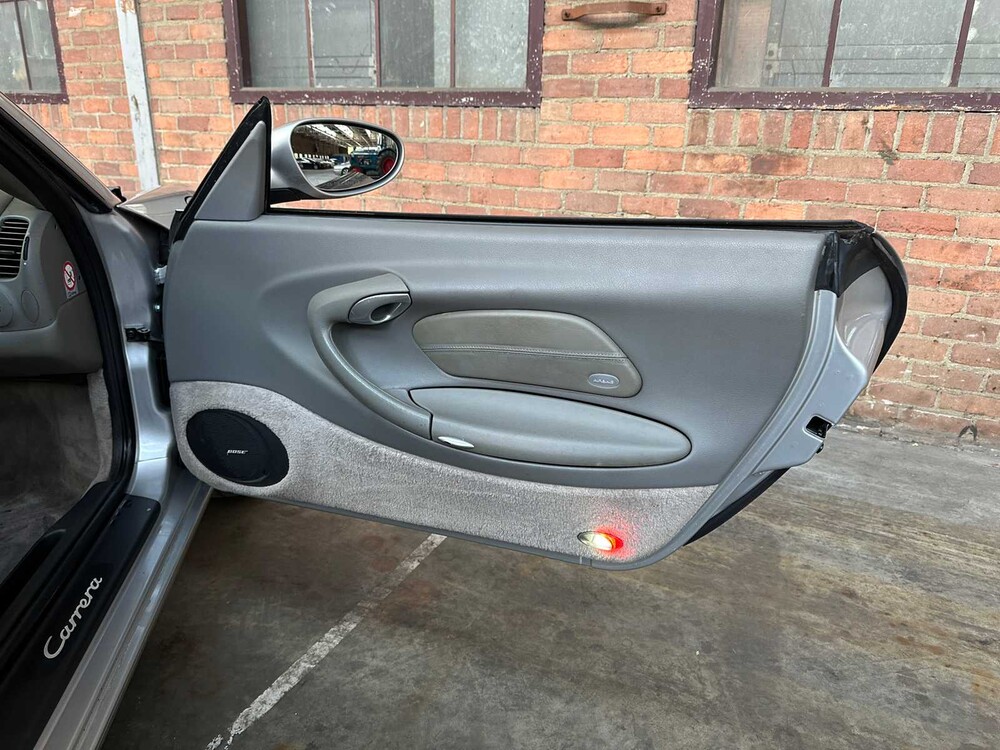 Porsche 911 Carrera Cabriolet 3.6 996 320pk 2003 Youngtimer