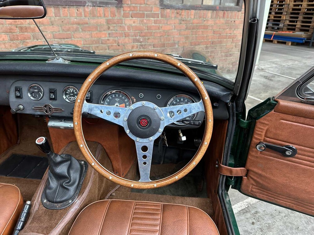 MG B Type 1.8 Roadster MIDGET 95pk 1976 (Hardtop + Softtop), GT-HX-03