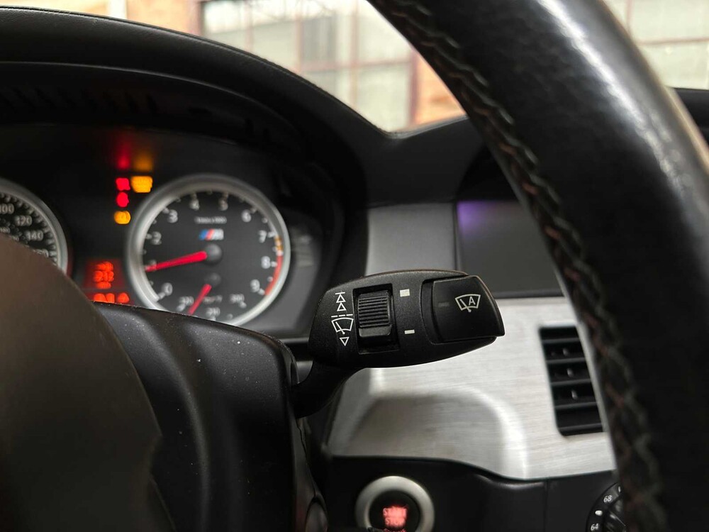 BMW M5 5.0 V10 500pk 2006 5-serie Youngtimer