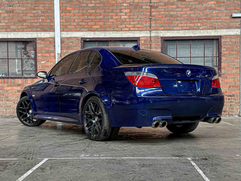 BMW M5 5.0 V10 500pk 2006 5-serie Youngtimer
