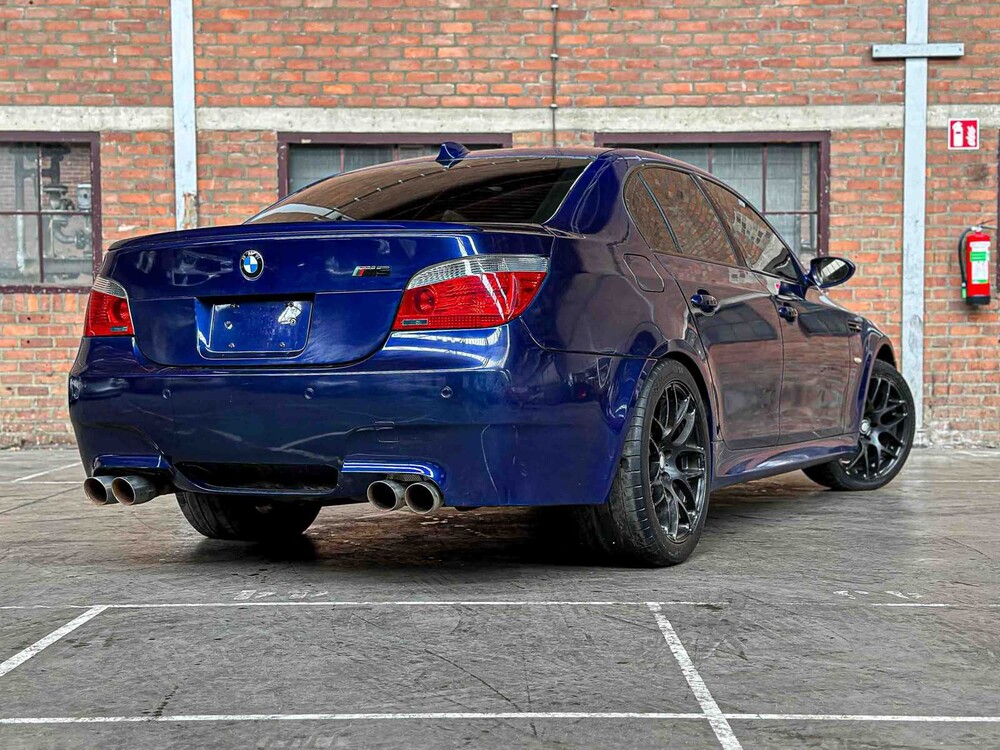 BMW M5 5.0 V10 500pk 2006 5-serie Youngtimer