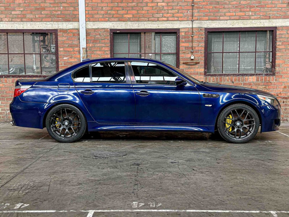 BMW M5 5.0 V10 500pk 2006 5-serie Youngtimer