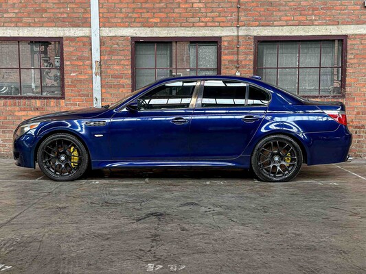 BMW M5 5.0 V10 500pk 2006 5-serie Youngtimer