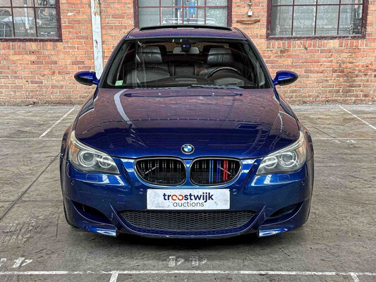 BMW M5 5.0 V10 500pk 2006 5-serie Youngtimer