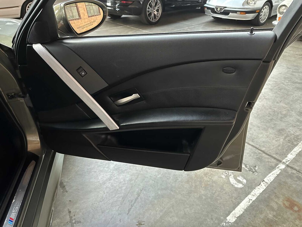 BMW M5 5.0 V10 E60 507pk 2006 5-serie 