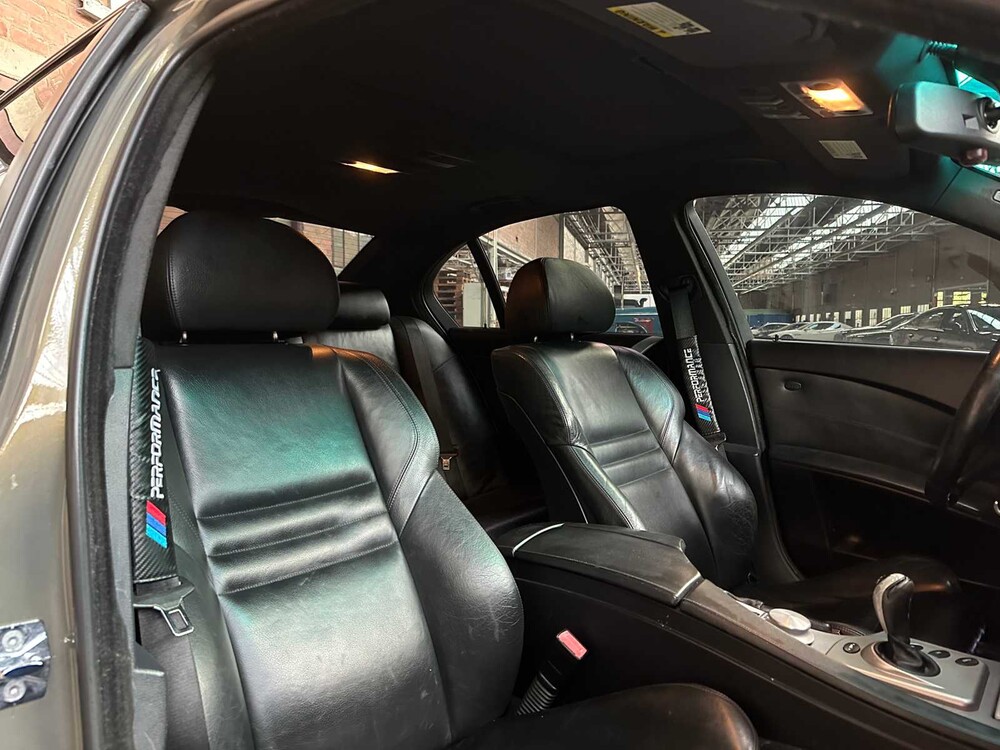 BMW M5 5.0 V10 E60 507pk 2006 5-serie 