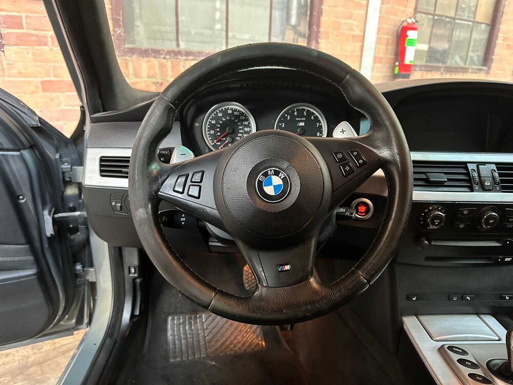 BMW M5 5.0 V10 E60 507pk 2006 5-serie 