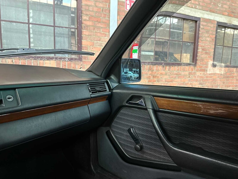 Mercedes-Benz 200E W124 2.0 122pk 1992