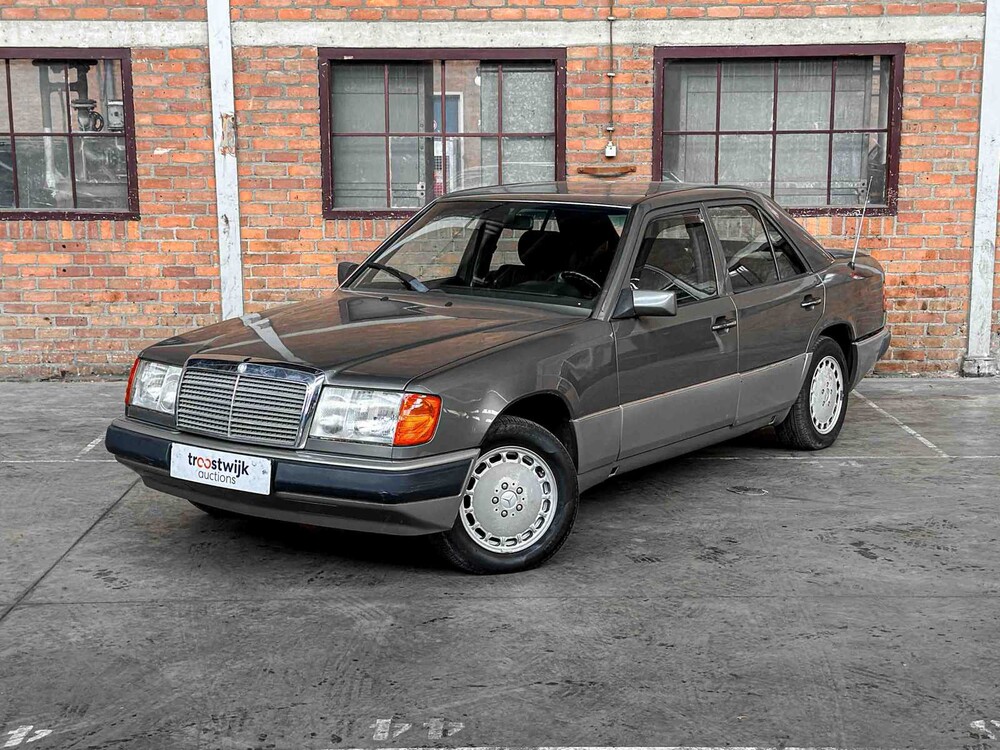 Mercedes-Benz 200E W124 2.0 122pk 1992