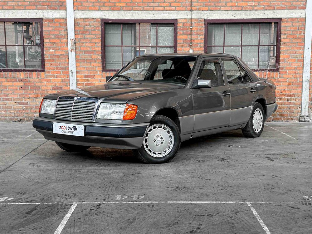 Mercedes-Benz 200E W124 2.0 122pk 1992