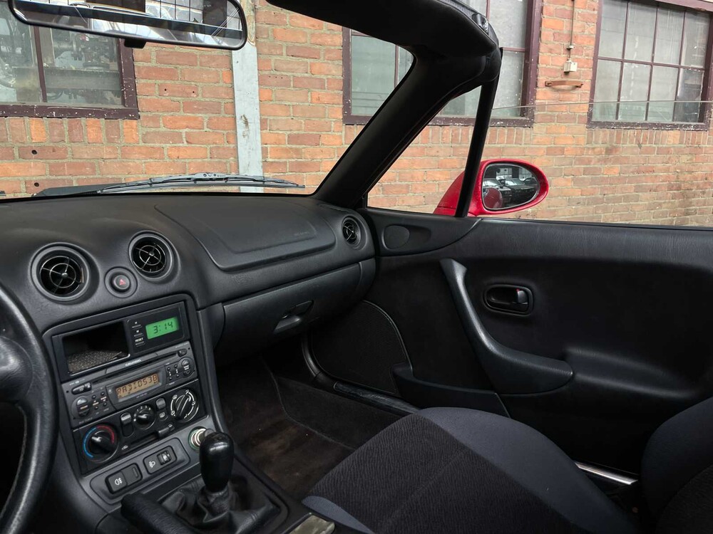 Mazda MX-5 1.6i 110pk 1999, 40-SF-XJ Youngtimer