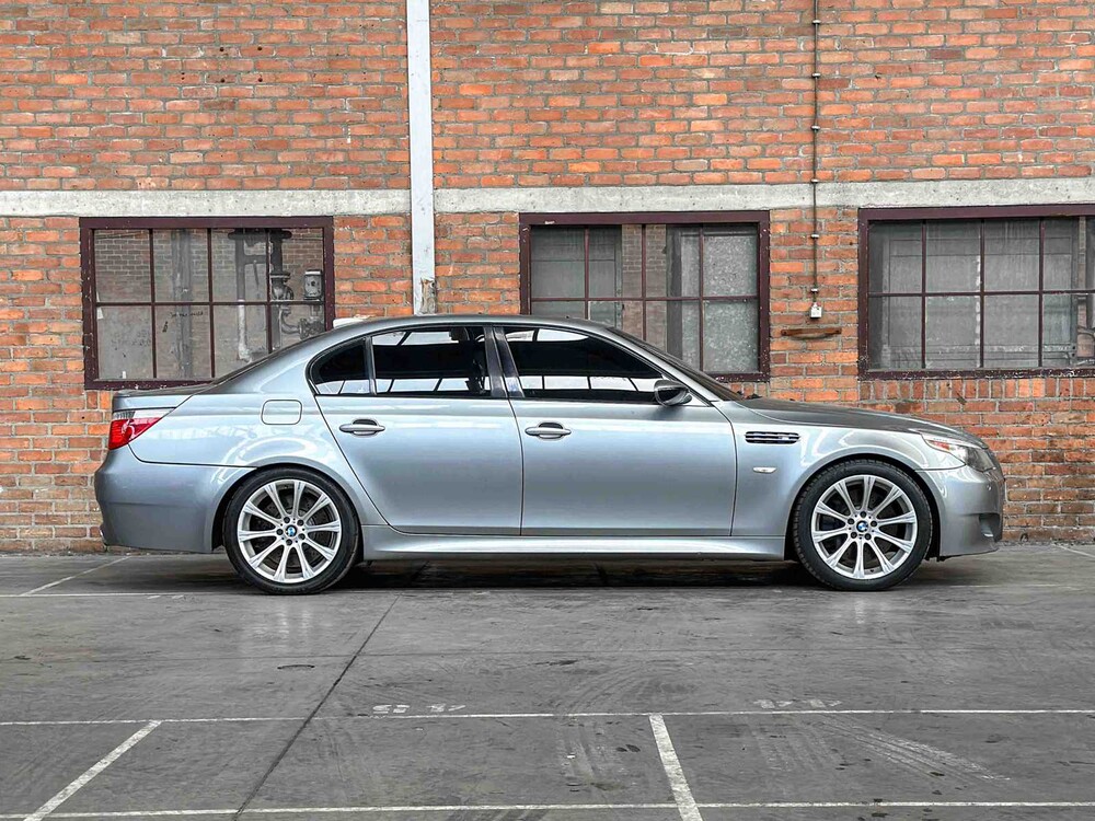 BMW M5 5.0 V10 500pk 2006 5-serie Youngtimer