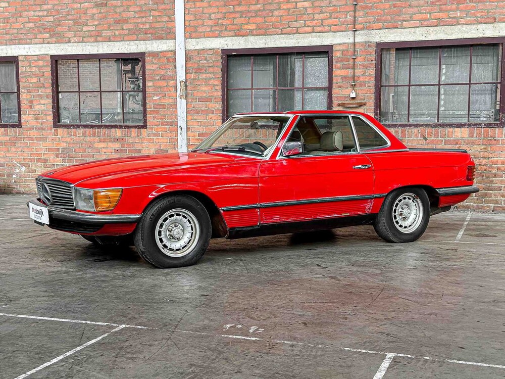 Mercedes-Benz SL500 5.0 V8 230pk 1983 SL-Klasse 