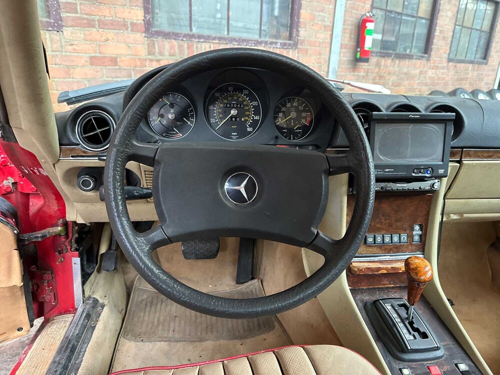 Mercedes-Benz SL500 5.0 V8 230pk 1983 SL-Klasse 