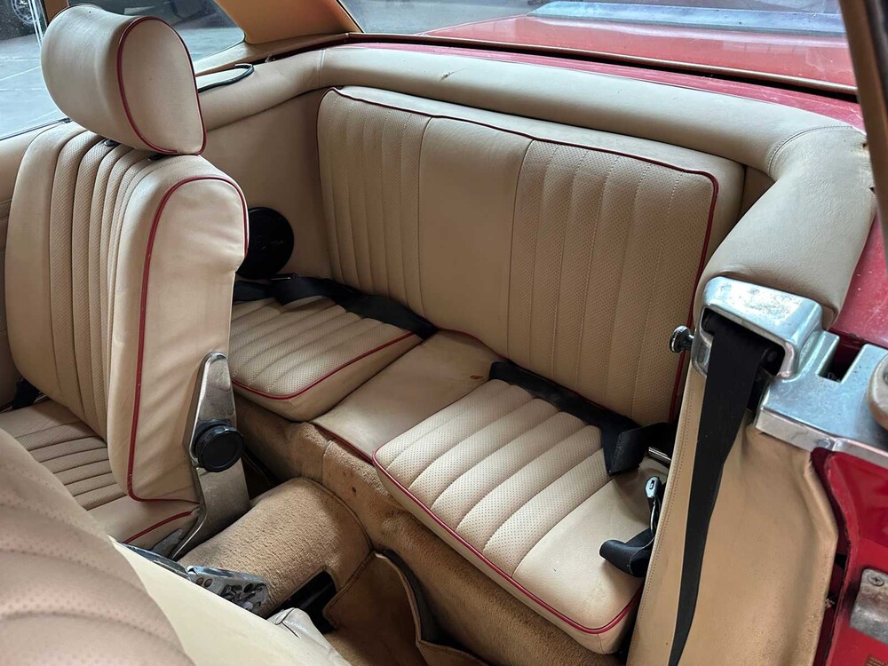 Mercedes-Benz SL500 5.0 V8 230pk 1983 SL-Klasse 