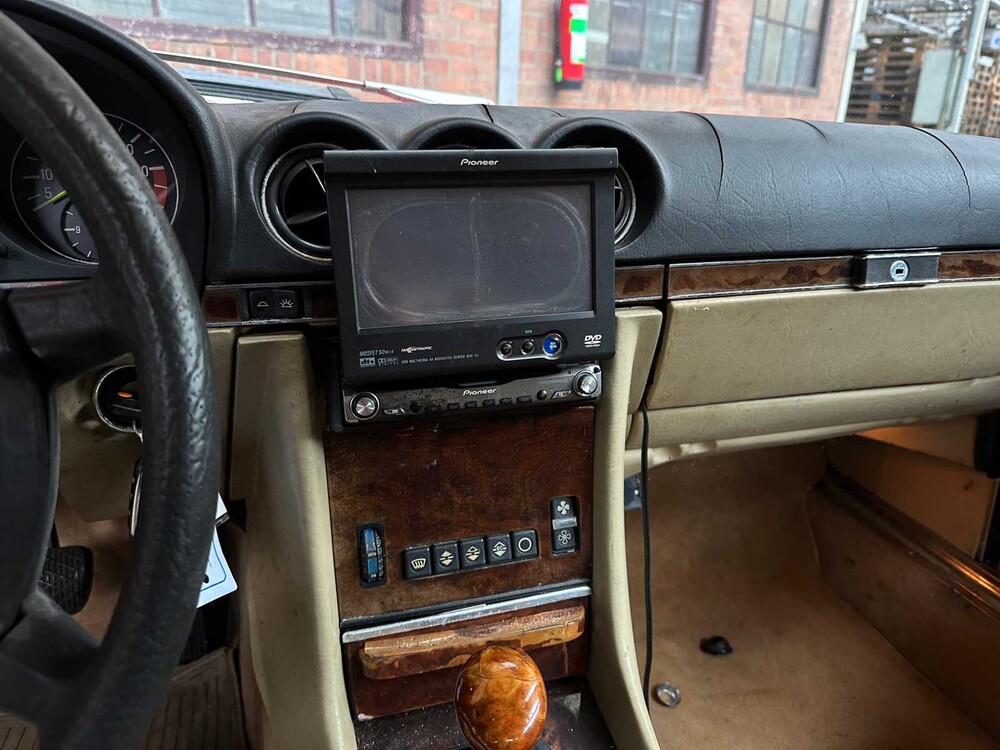 Mercedes-Benz SL500 5.0 V8 230pk 1983 SL-Klasse 