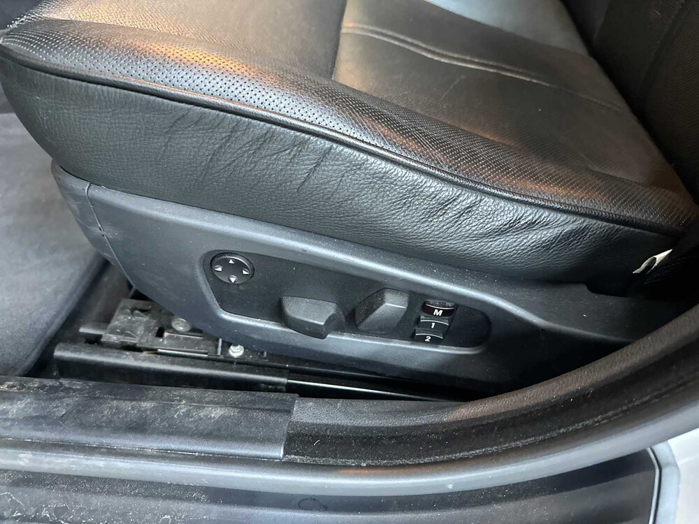 BMW 545i 4.4 V8 333PS 2003 5er, G-647-VP