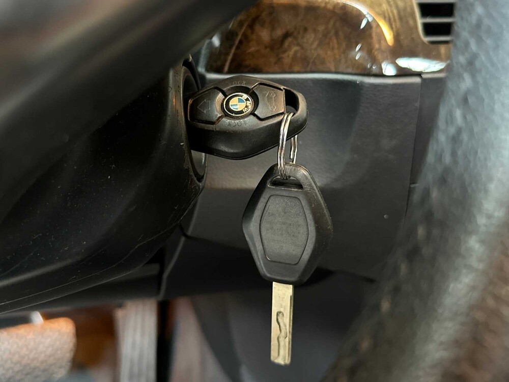 BMW 545i 4.4 V8 333PS 2003 5er, G-647-VP