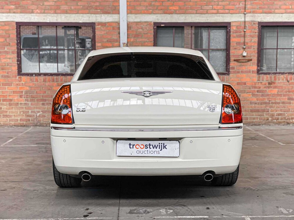 Chrysler 300C HEMI 5.7 V8 340pk 2006 Youngtimer