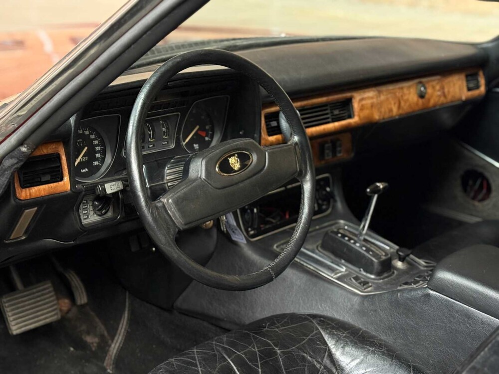 Jaguar XJS 5.3 V12 Coupé 295pk 1977 (Origineel-NL), PT-03-FN
