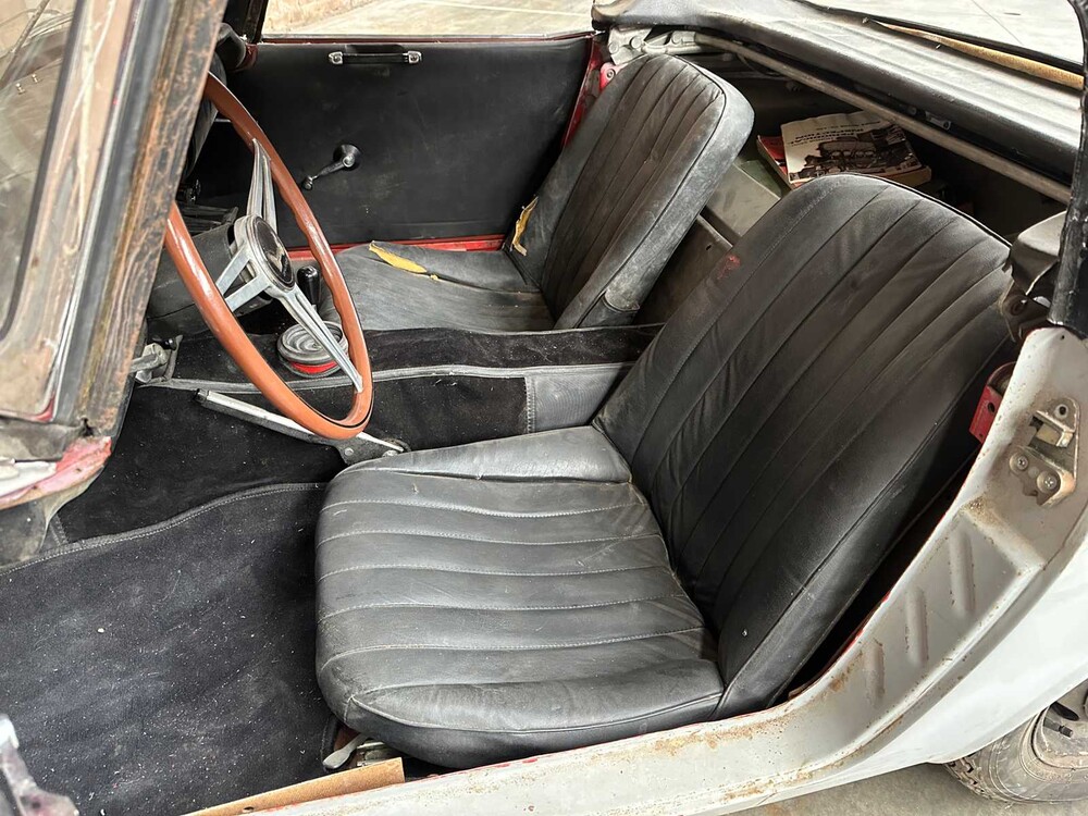 Honda S600 57hp 1964 Hardtop (Restaurierungsprojekt)