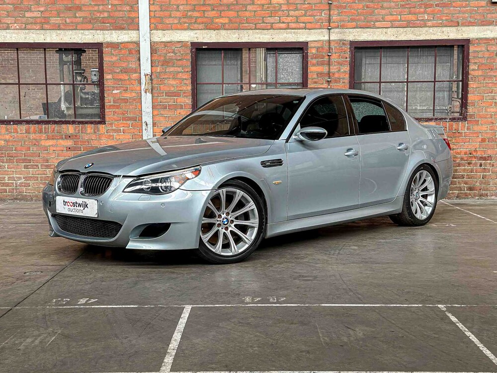 BMW M5 5.0 V10 500PS 2006 5er