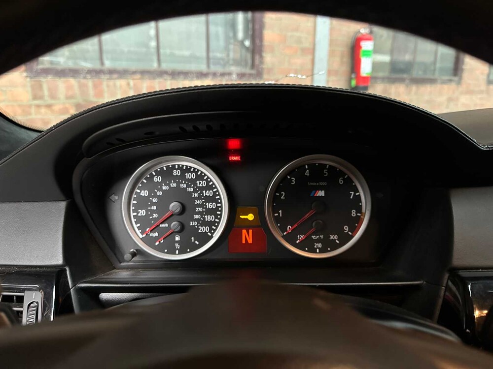 BMW M5 5.0 V10 500PS 2006 5er