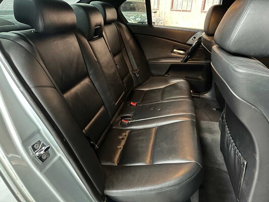 BMW M5 5.0 V10 500pk 2006 5-Serie