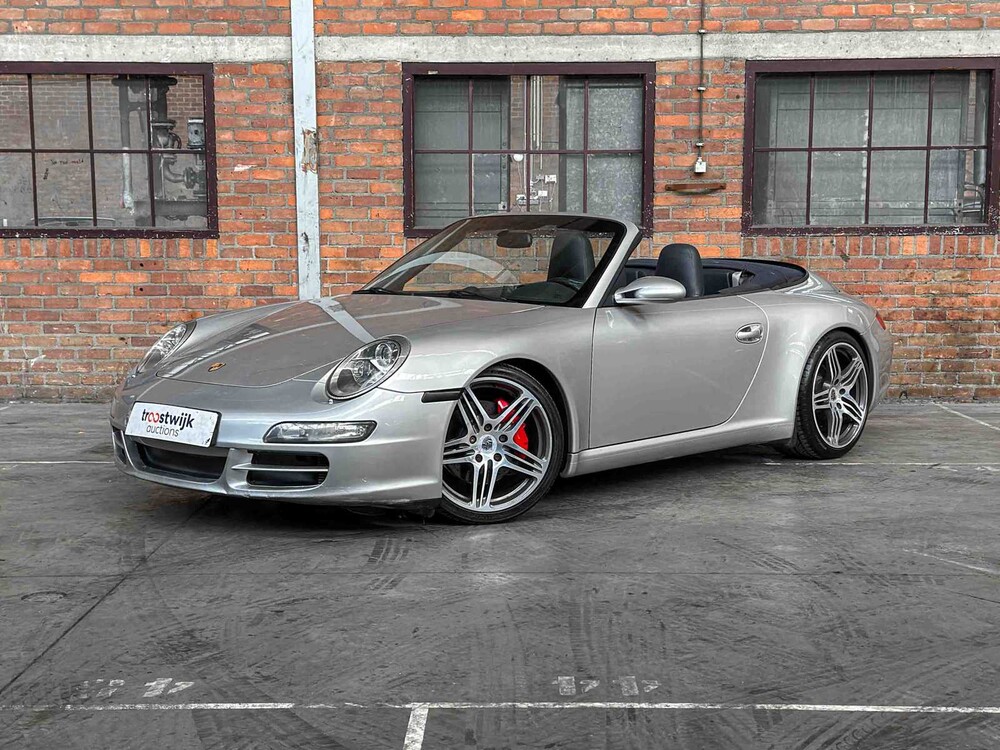 Porsche 911 Carrera S Cabriolet 3.8 997 (SCHALTGETRIEBE) 355PS 2006 Youngtimer