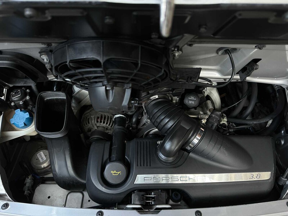 Porsche 911 Carrera S Cabriolet 3.8 997 (SCHALTGETRIEBE) 355PS 2006 Youngtimer