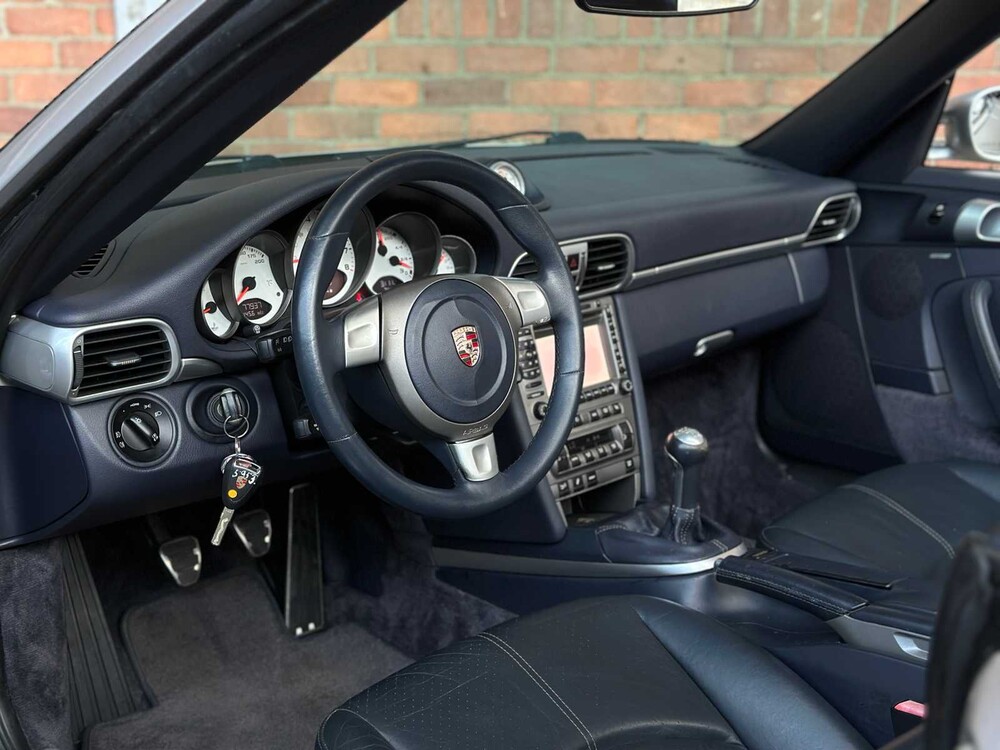 Porsche 911 Carrera S Cabriolet 3.8 997 (SCHALTGETRIEBE) 355PS 2006 Youngtimer