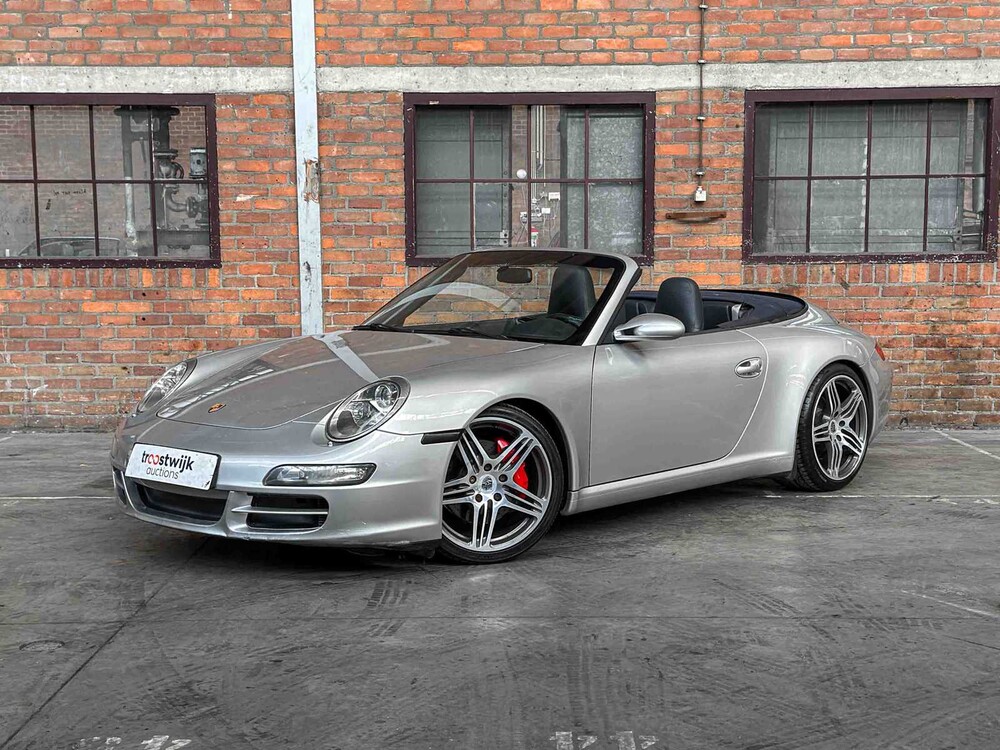 Porsche 911 Carrera S Cabriolet 3.8 997 (SCHALTGETRIEBE) 355PS 2006 Youngtimer