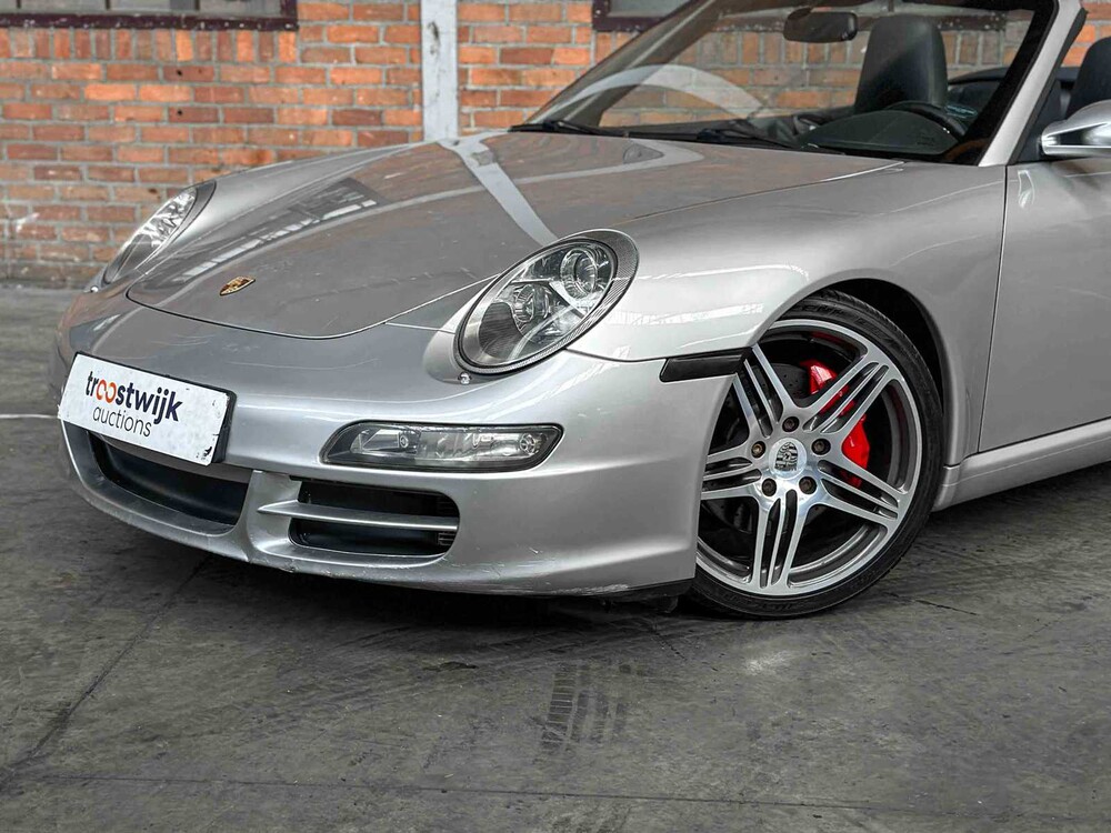 Porsche 911 Carrera S Cabriolet 3.8 997 (SCHALTGETRIEBE) 355PS 2006 Youngtimer