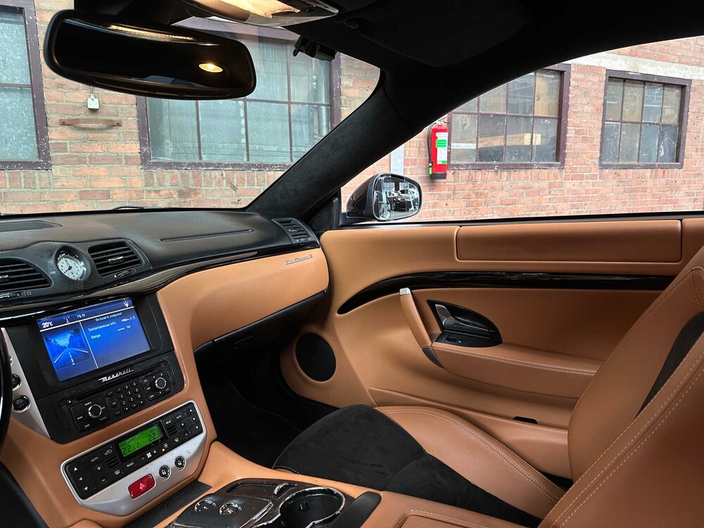 Maserati Granturismo S 4.7 V8 440PS MC Shift 33.000km 2009 Youngtimer